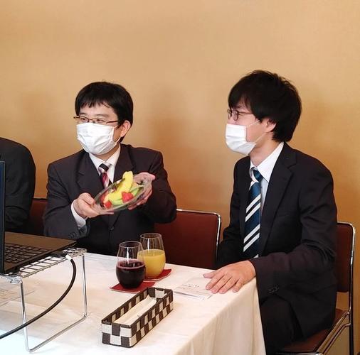 本因坊战井山裕太悬崖边追成2比3 芝野虎丸学人精附体无功而返